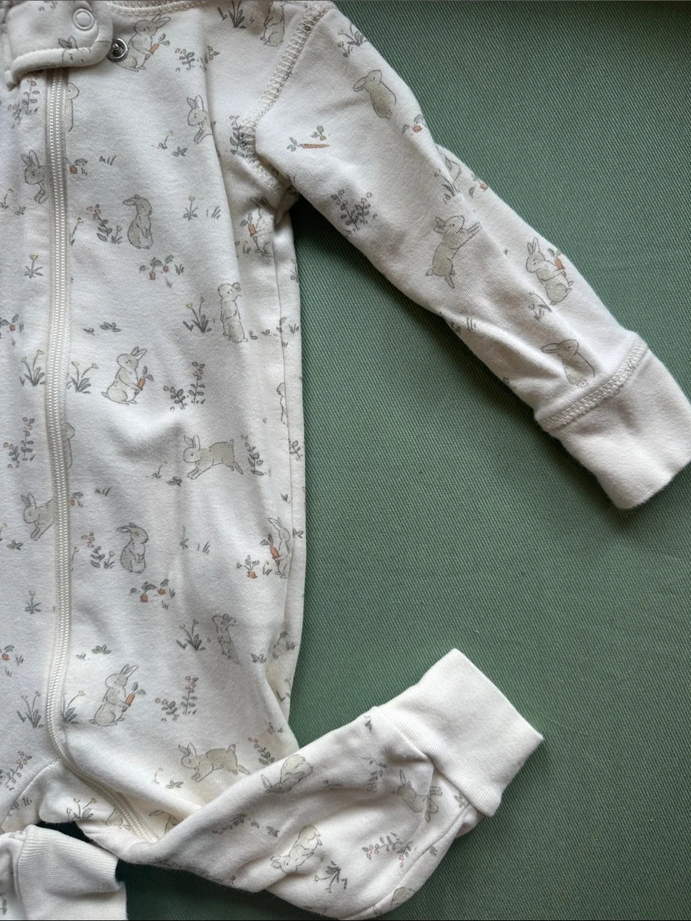 Quincy Mae Cream Zip Longsleeve Sleeper in Bunny